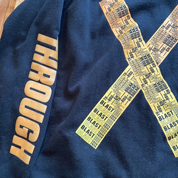 Blast 2020 Break Through hoodie Sweatshirt Size Med - Picture 4 of 8